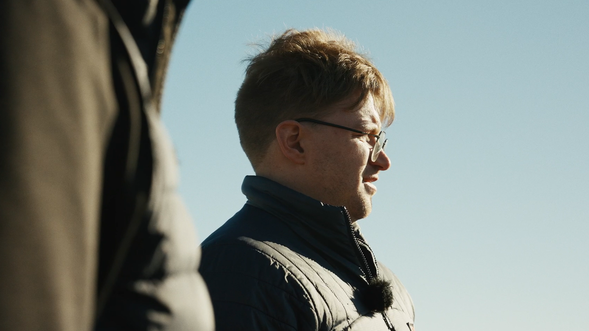 Simon tillsammans med jobbcoachen Roger.